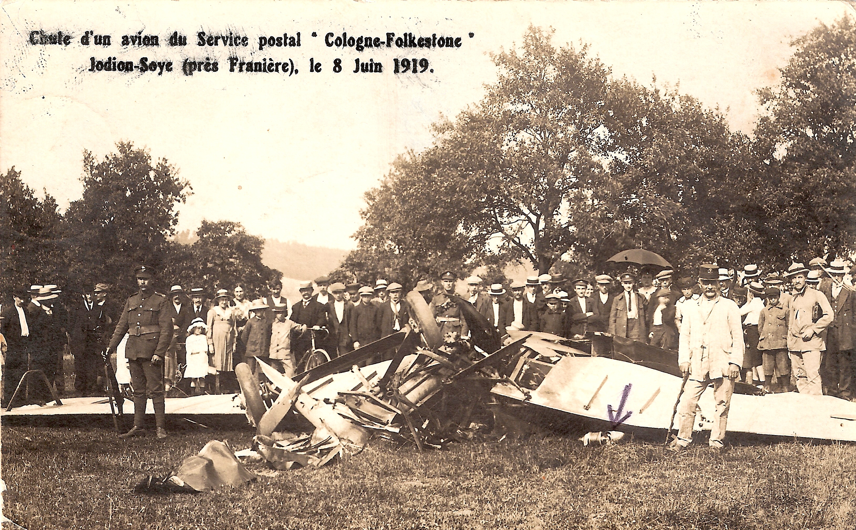 Belgique, Soye (Jodion) près de Franière (Floreffe) - Chute d'un avion du service postal  Cologne - Folkestone  le 8 juin 1919
