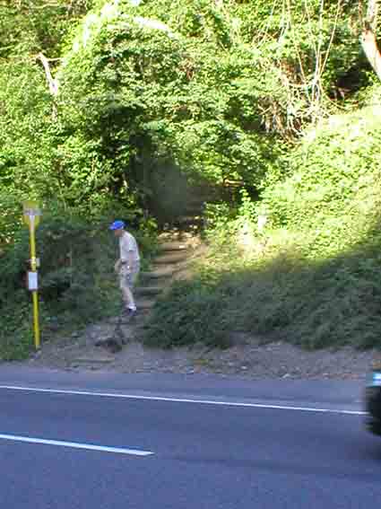 Arriv�e au Pr�at, c�t� grottes